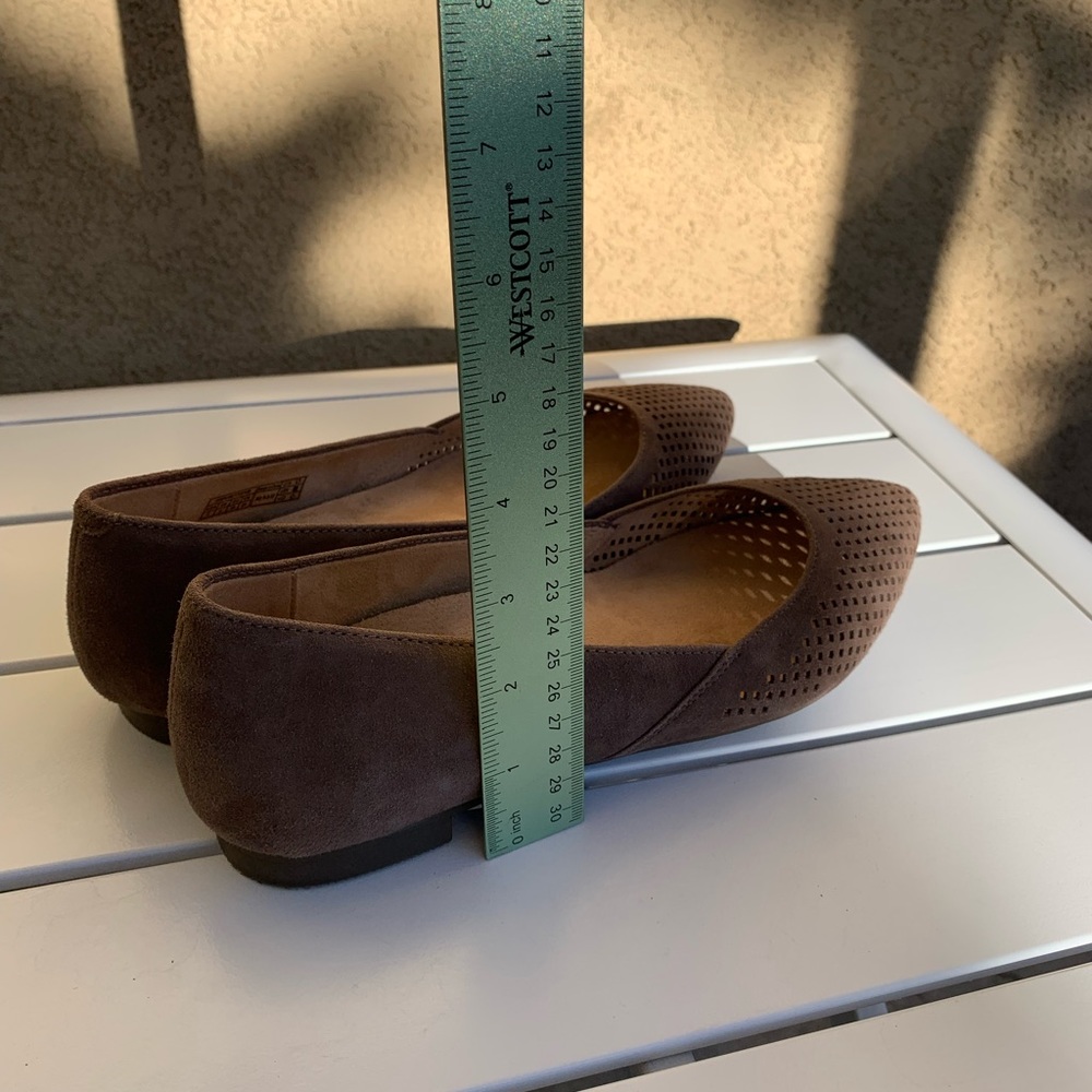 Vionic Brown Suede Perforated Pointy Toe Ballet F… - image 6